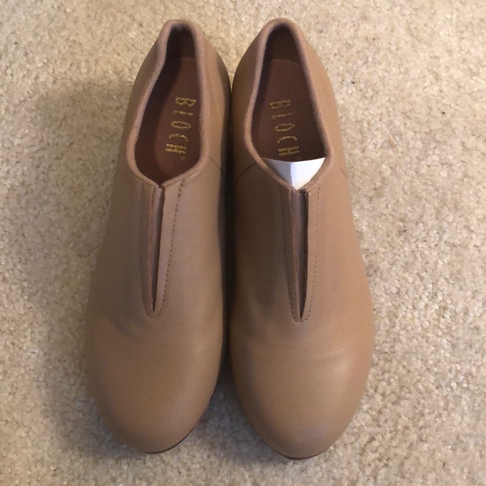 Women’s Bloch Tap-Flex Slip on tap shoe!